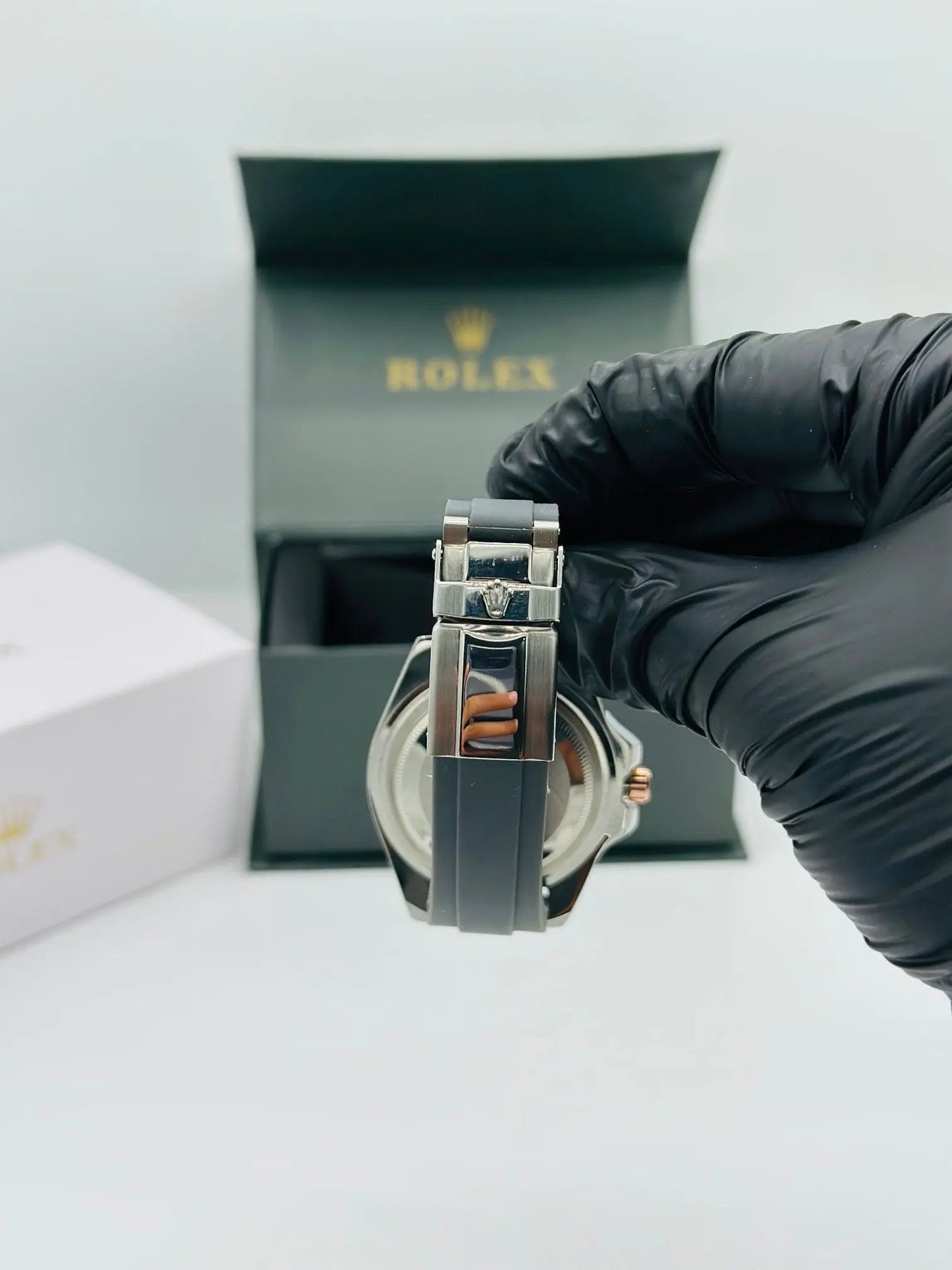 Two-Tone Black Dial Rubber Strap Men’s Watch Valordote